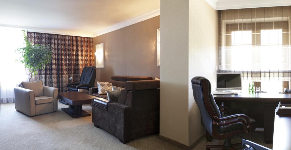 M Hotel Sosnowiec Ngoại thất bức ảnh
