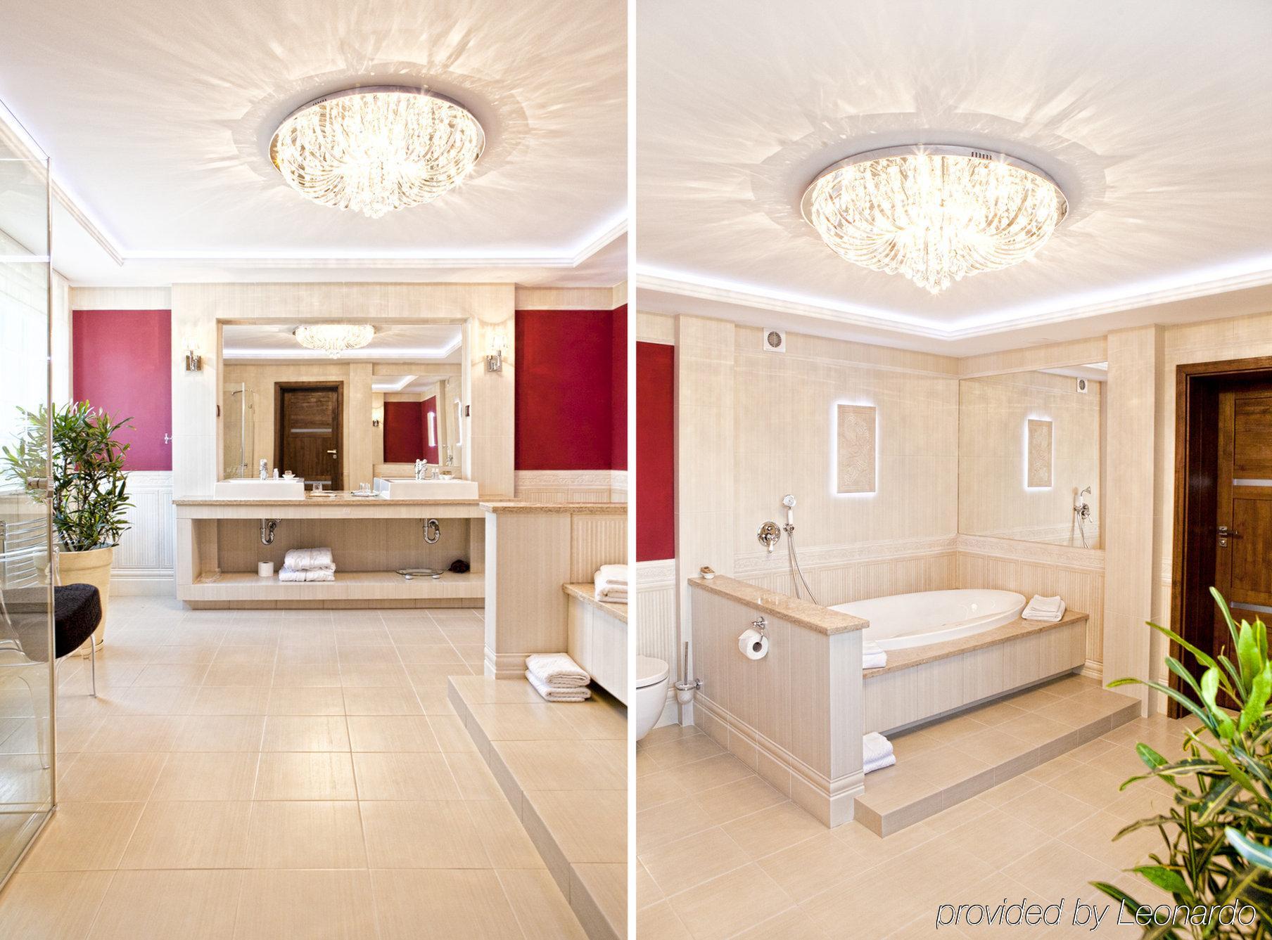 M Hotel Sosnowiec Ngoại thất bức ảnh