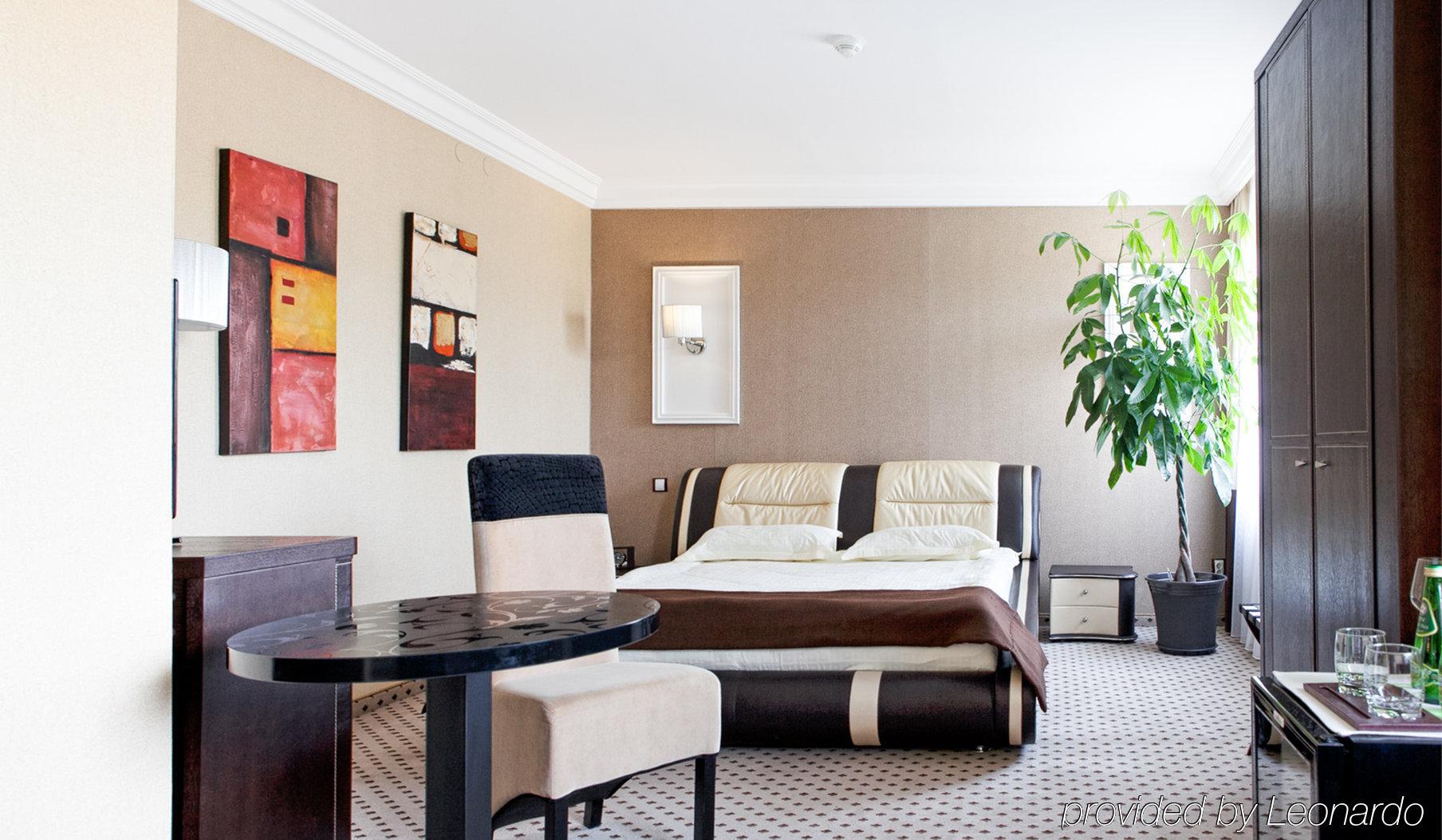 M Hotel Sosnowiec Ngoại thất bức ảnh