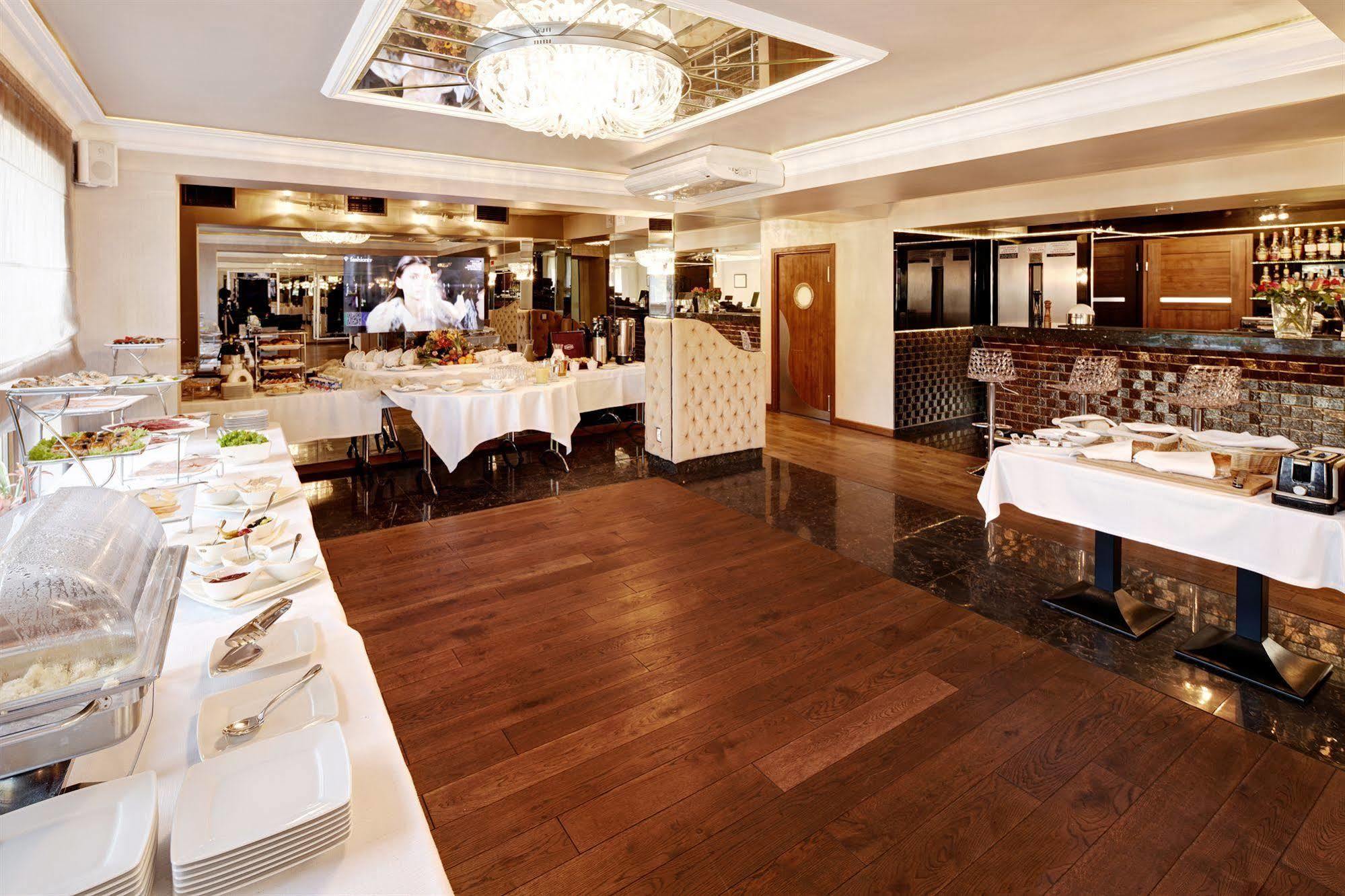 M Hotel Sosnowiec Ngoại thất bức ảnh